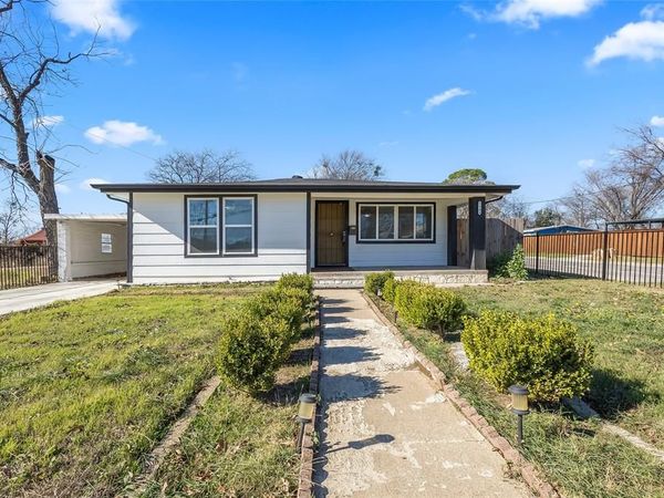 1700 S Edgewood Terrace, Fort Worth, TX 76105