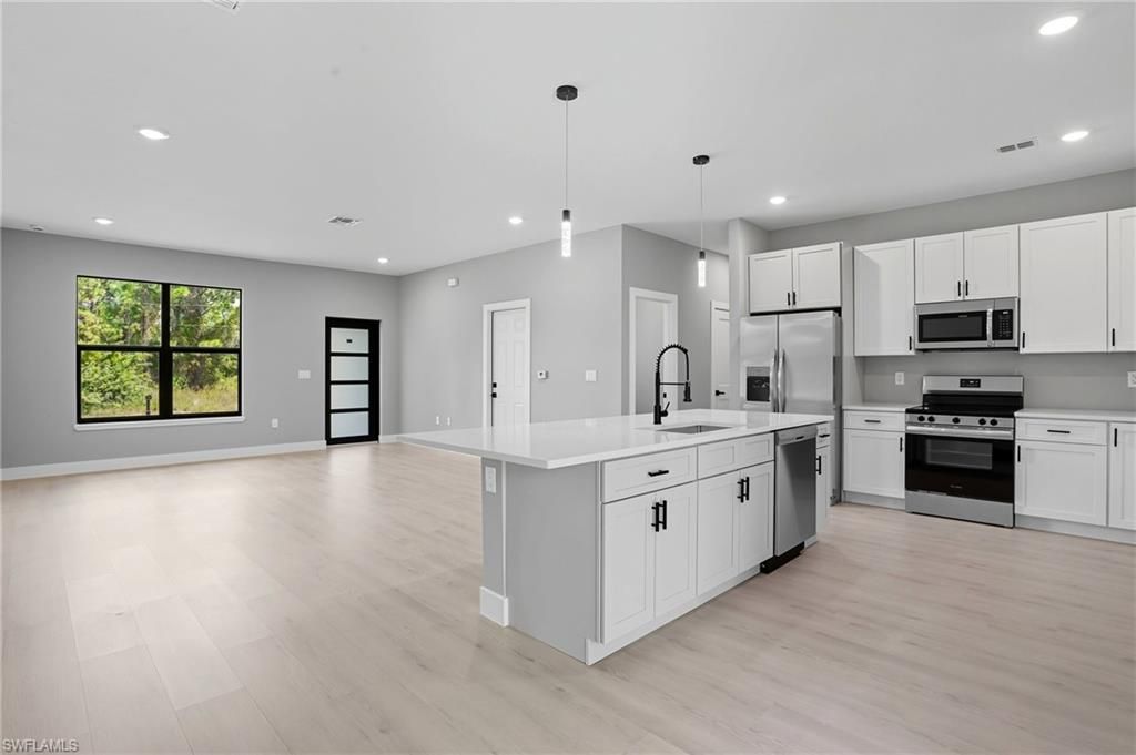 216 Ogden Ave S, Lehigh Acres, FL 33974 Photo