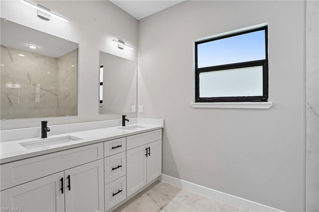 216 Ogden Ave S, Lehigh Acres, FL 33974 Photo