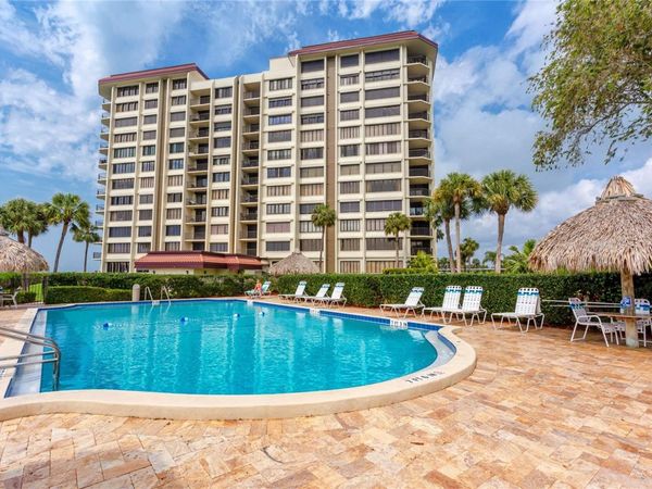 736 ISLAND WAY, Unit 201, CLEARWATER BEACH, FL 33767