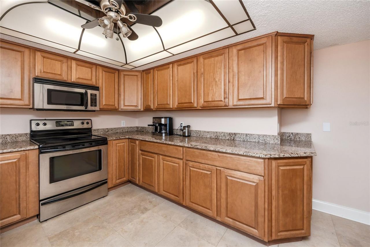 736 Island Way, Unit 201, Clearwater Beach, FL 33767 Photo