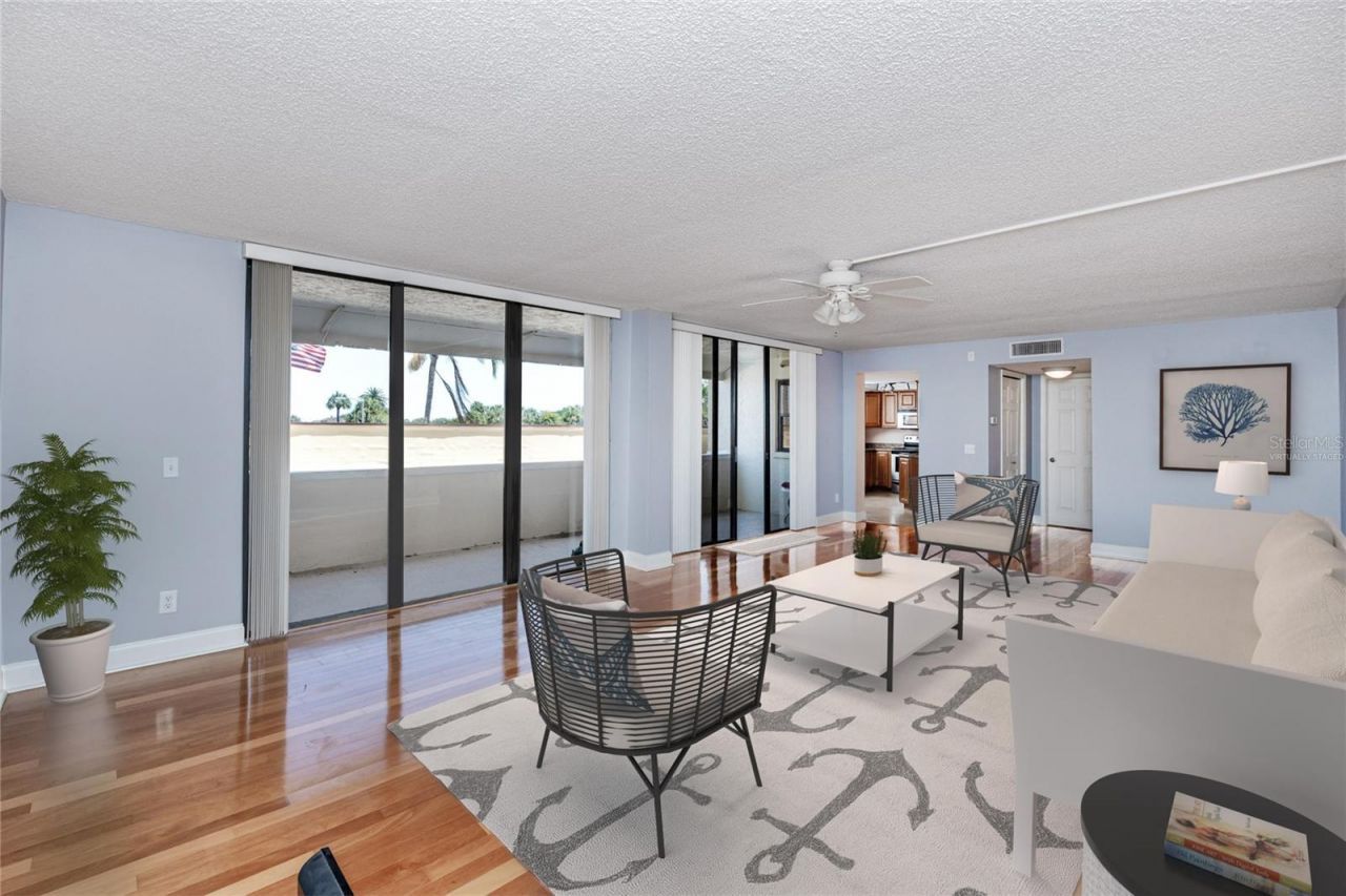 736 Island Way, Unit 201, Clearwater Beach, FL 33767 Photo