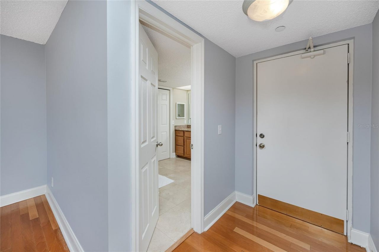 736 Island Way, Unit 201, Clearwater Beach, FL 33767 Photo
