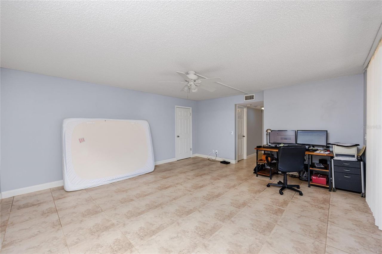 736 Island Way, Unit 201, Clearwater Beach, FL 33767 Photo
