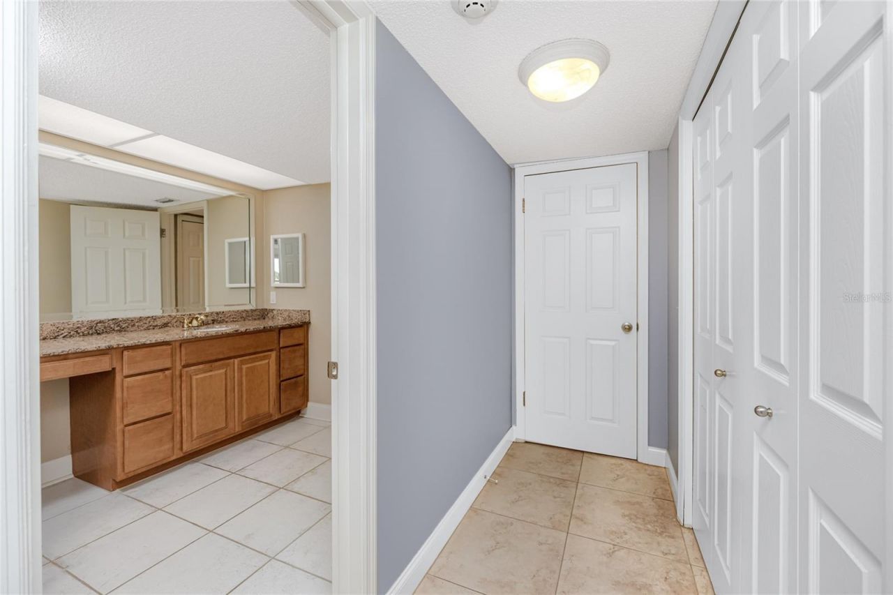 736 Island Way, Unit 201, Clearwater Beach, FL 33767 Photo