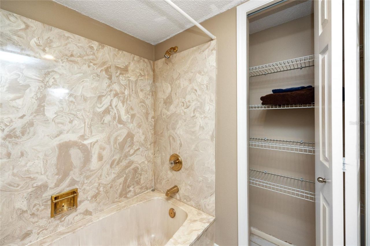 736 Island Way, Unit 201, Clearwater Beach, FL 33767 Photo