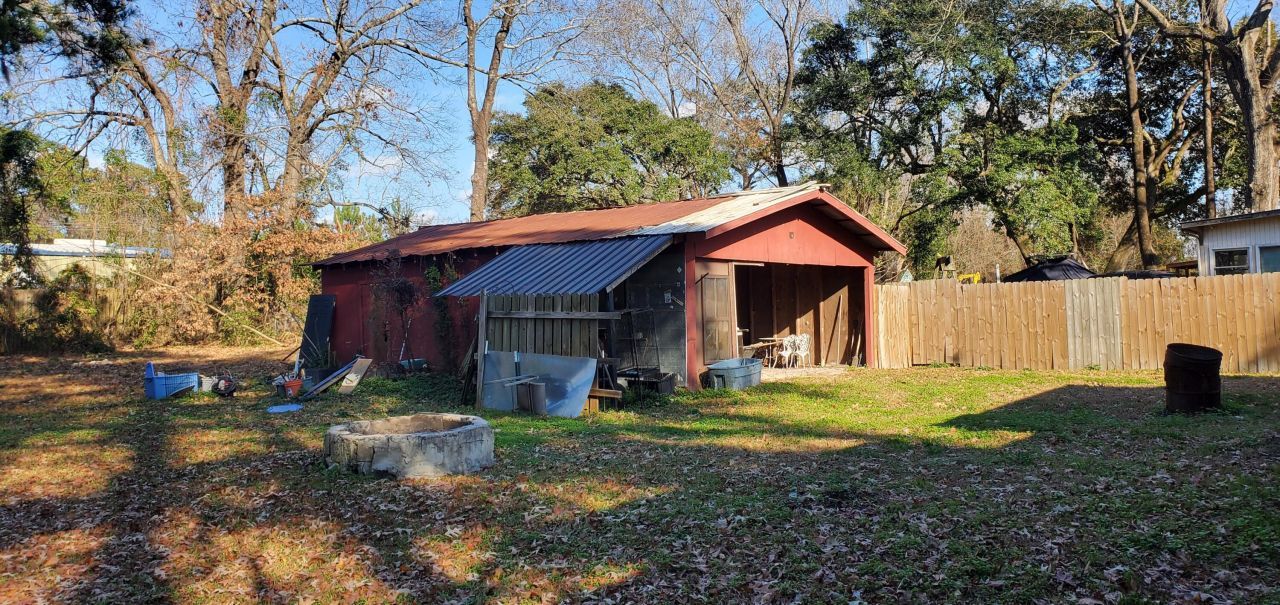 2534 Hara Lane Photo 4