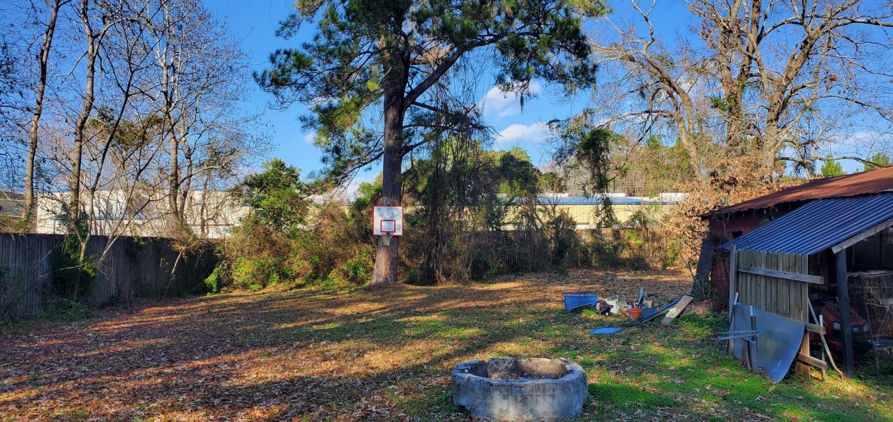 2534 Hara Lane Photo 5