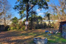 2534 Hara Lane photo 4