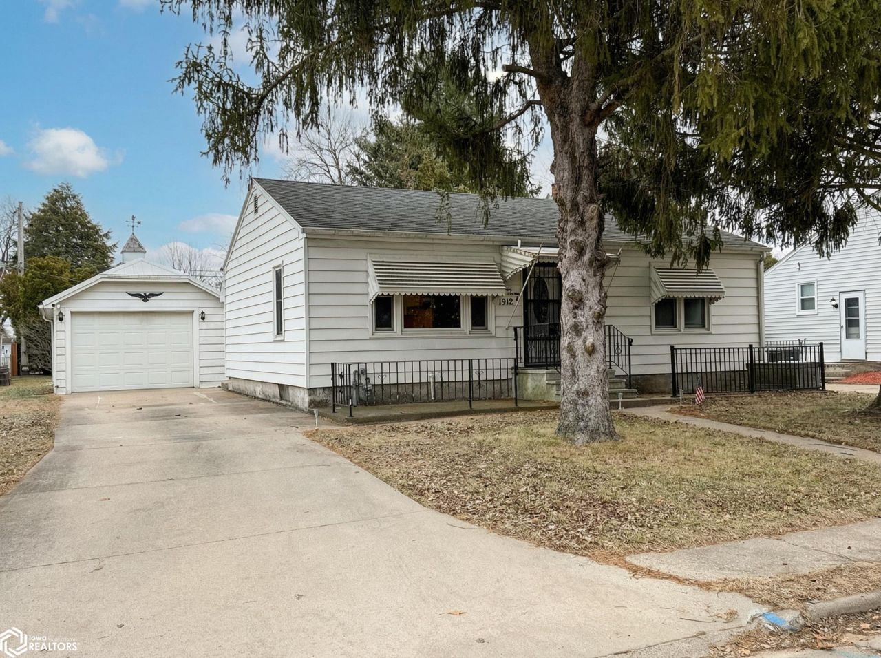 1512 S Leebrick Street, Burlington, IA 52601 Main Photo