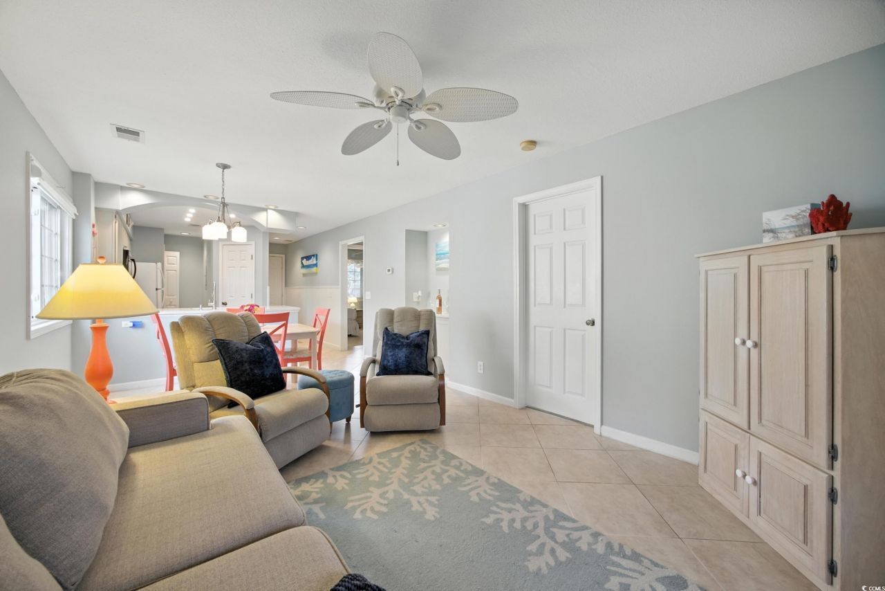 1900 Duffy St. Photo 10