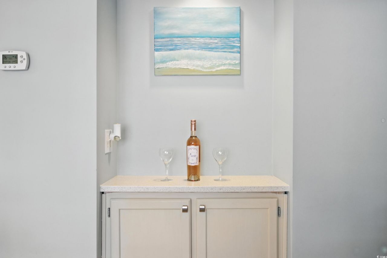 1900 Duffy St. Photo 13