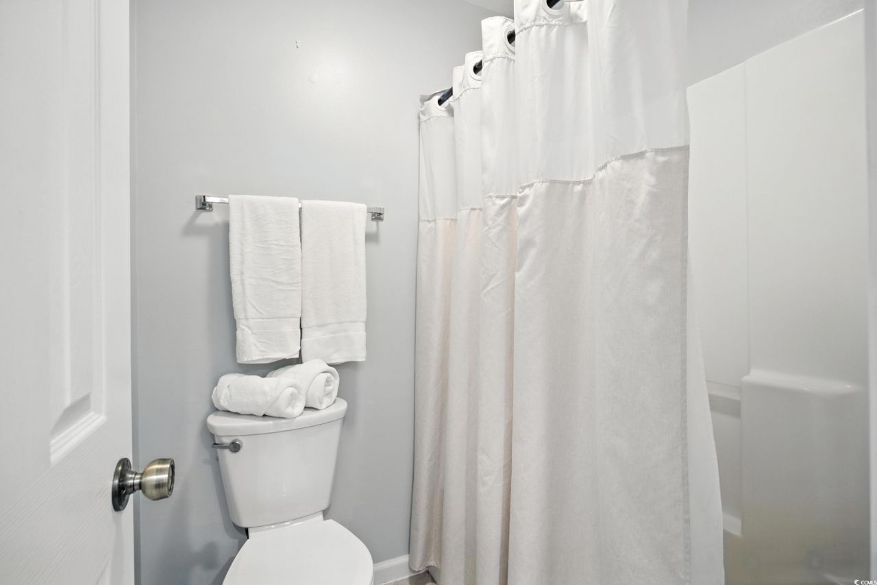 1900 Duffy St. Photo 18