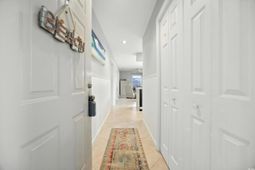 1900 Duffy St. photo 4