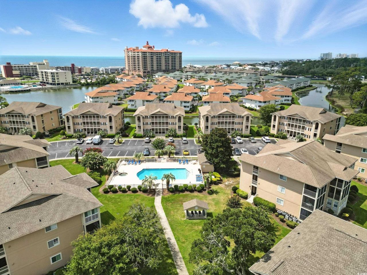 1900 Duffy St. Photo 24