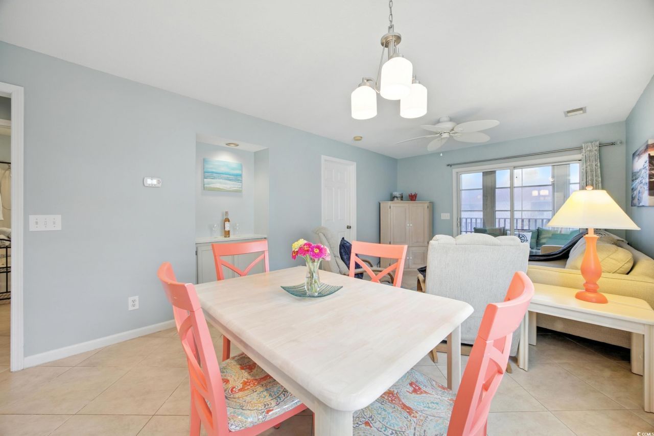 1900 Duffy St. Photo 8