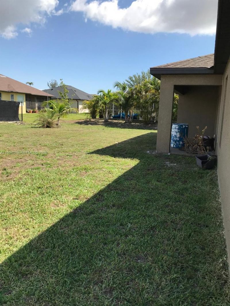 2709 SW 18th Ave , Cape Coral, FL 33914 Photo