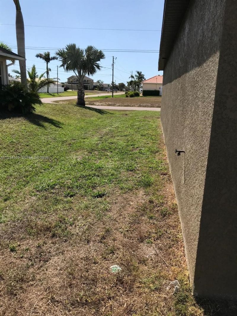 2709 SW 18th Ave , Cape Coral, FL 33914 Photo