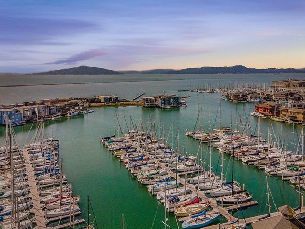 59 59 Marina Lakes Dr, Richmond, CA 94804