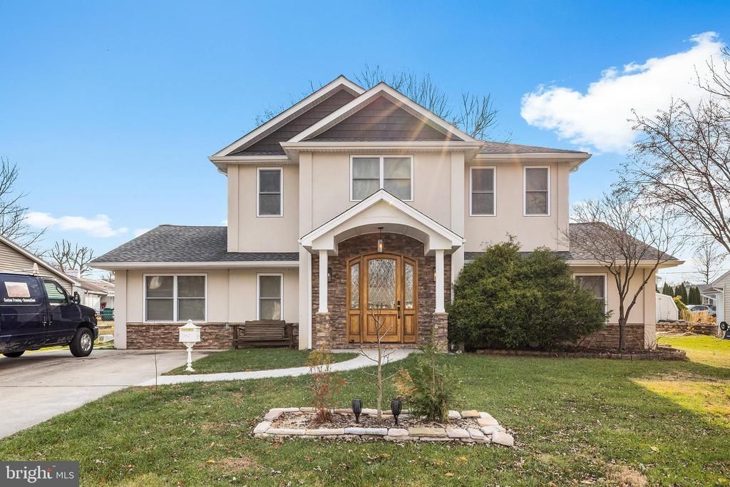 118 Blough Road, Fairless Hills, PA 19030 Main Photo