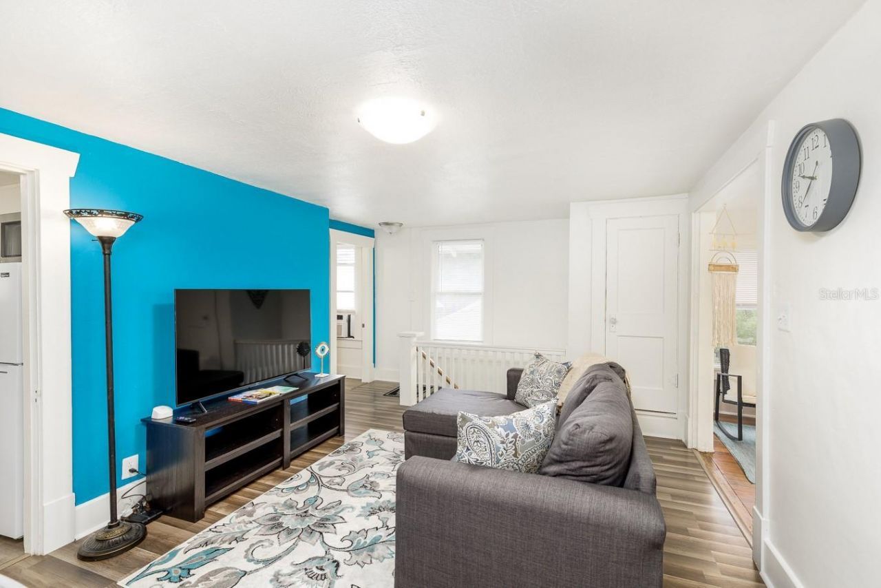 1043 7th Avenue N, Saint Petersburg, FL 33705 Photo