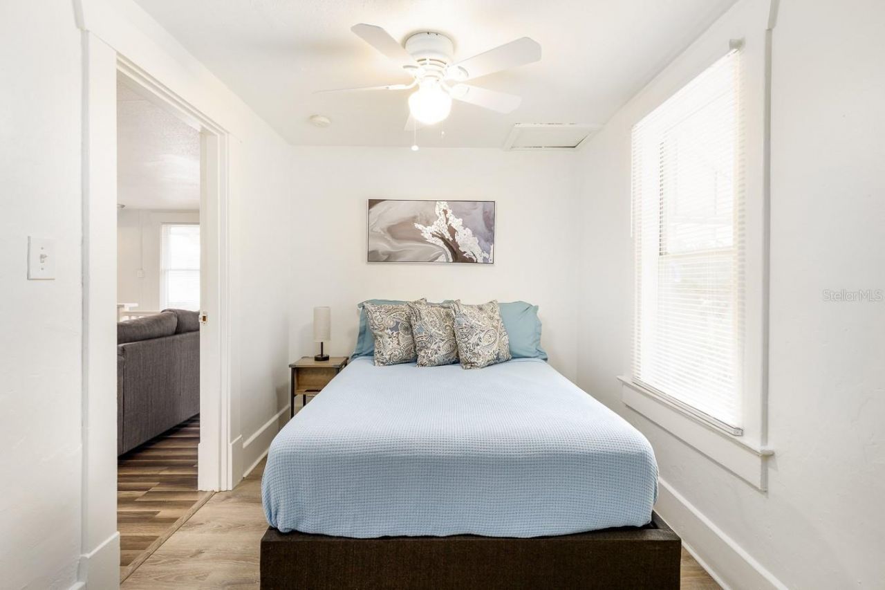 1043 7th Avenue N, Saint Petersburg, FL 33705 Photo