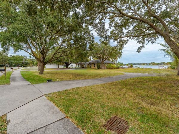 5775 CHIPOLA CIRCLE, ORLANDO, FL 32839