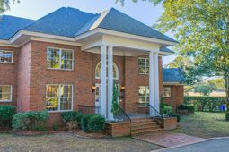 235 Country Club Lane photo 4