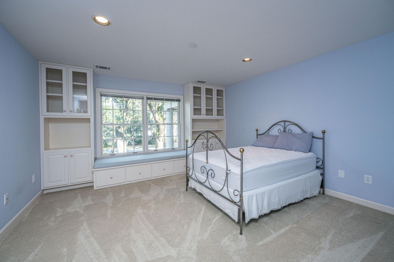 235 Country Club Lane Photo 43