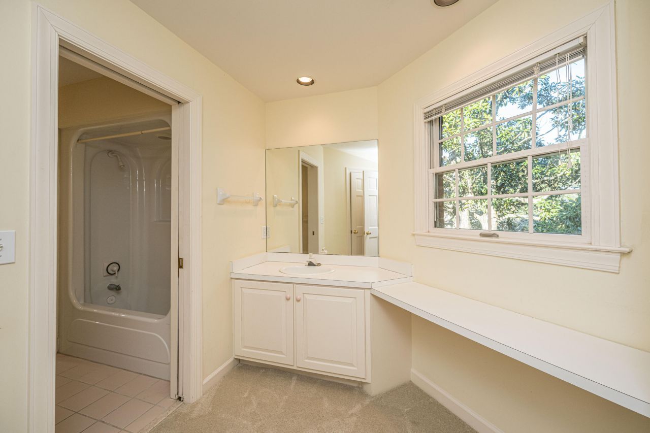 235 Country Club Lane Photo 45