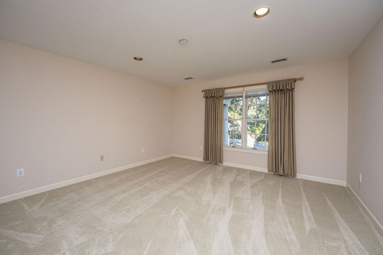 235 Country Club Lane Photo 49