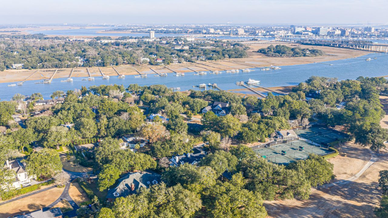 235 Country Club Lane Photo 64