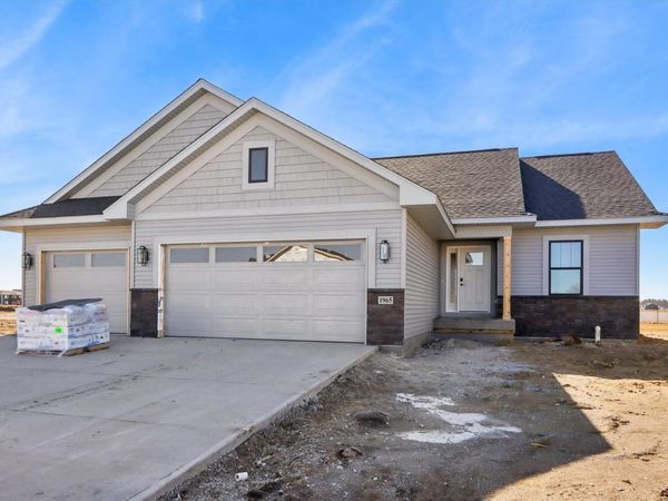 1965 Oak Terrace Avenue, North Liberty, IA 52317