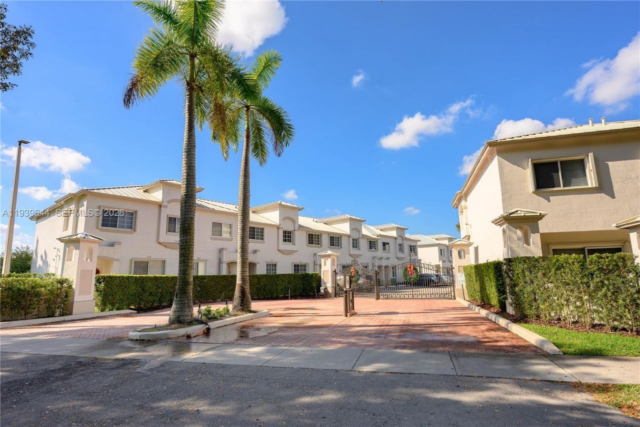 15750 SW 92nd Ave, Unit 21C, Palmetto Bay, FL 33157 Photo