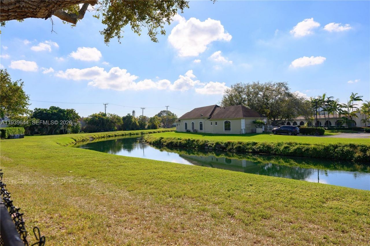 15750 SW 92nd Ave, Unit 21C, Palmetto Bay, FL 33157 Photo