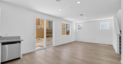 9743 Jeff Handy Dr, Sacramento, CA 95829 Photo