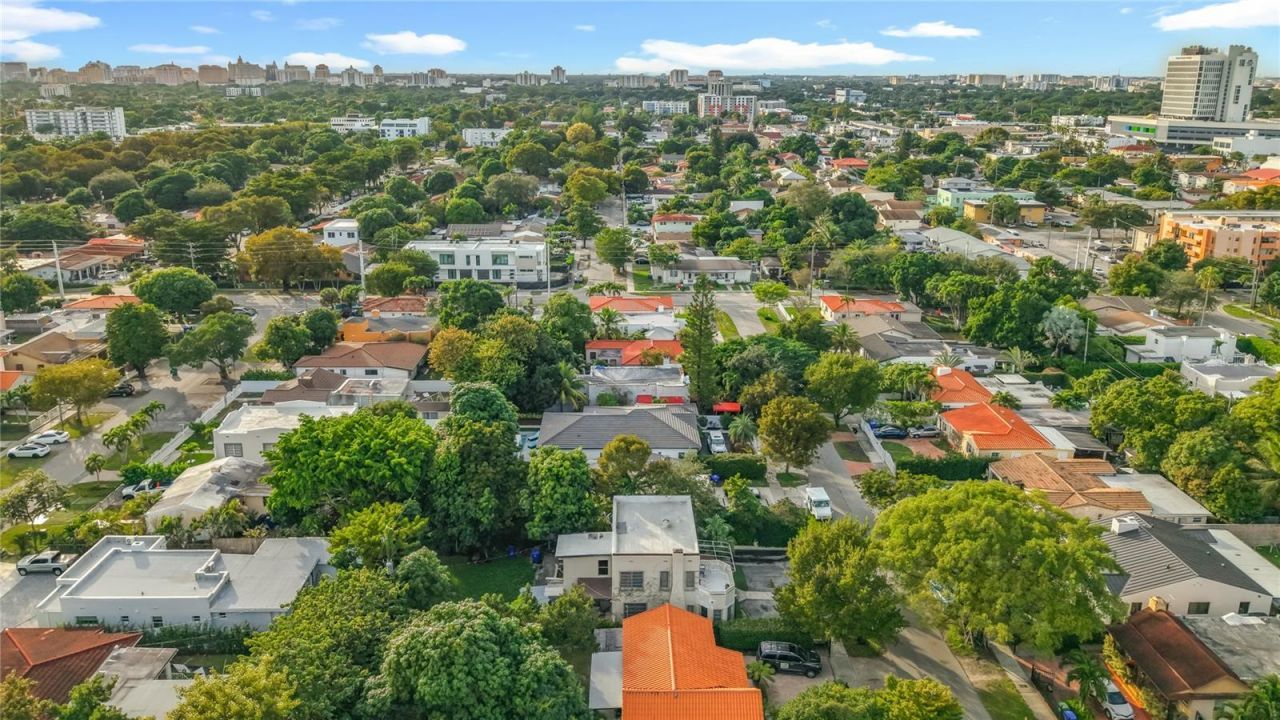 2356 SW 11th Street, Miami, FL 33135 Photo