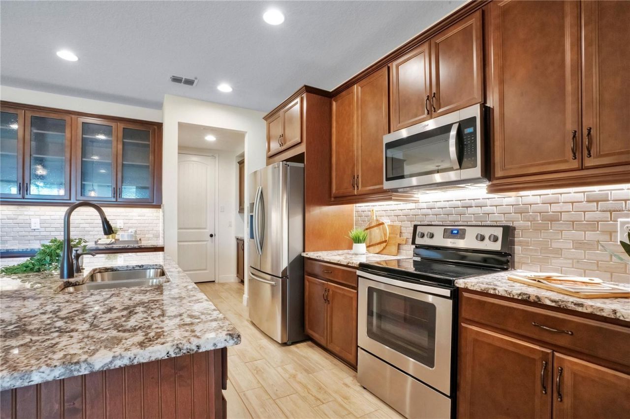 9009 Palm Key Avenue, Oldsmar, FL 34677 Photo