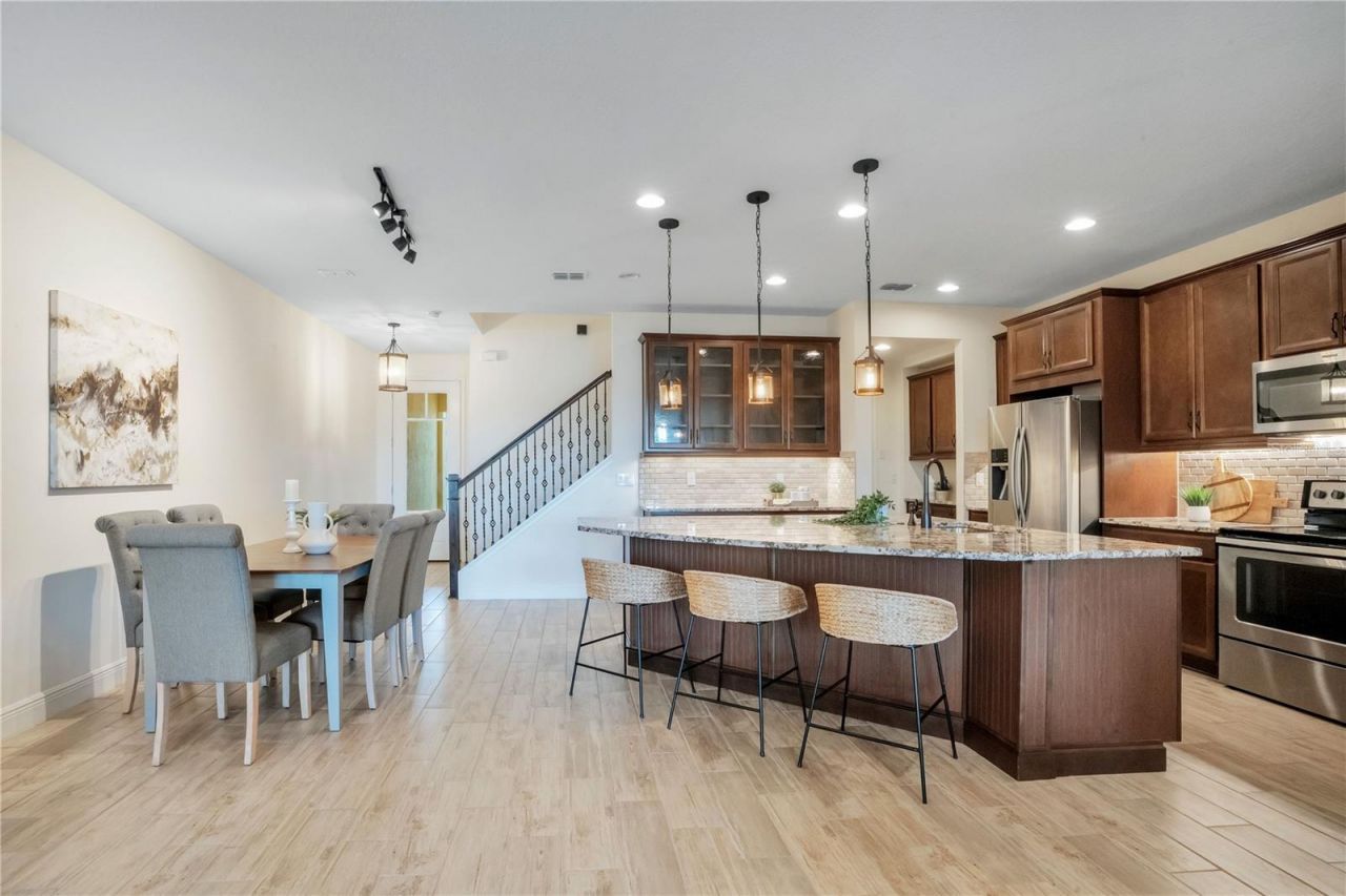 9009 Palm Key Avenue, Oldsmar, FL 34677 Photo