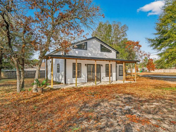 105 E Renoir Road, DeFuniak Springs, FL 32433