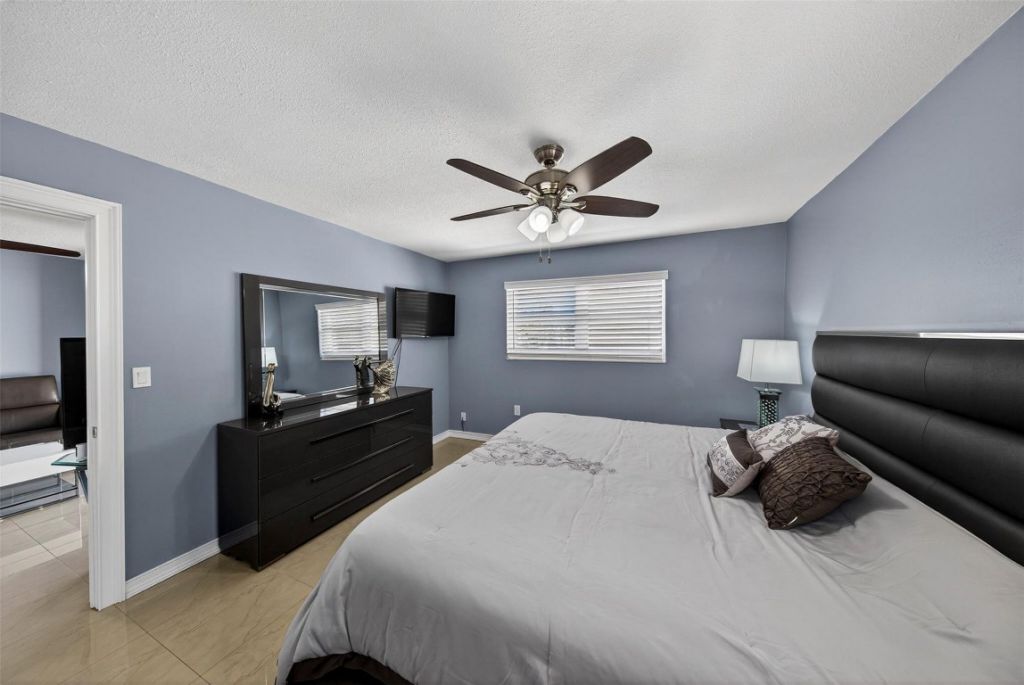 2951 E Sunrise Lakes Drive, Unit 312, Sunrise, FL 33322 Photo