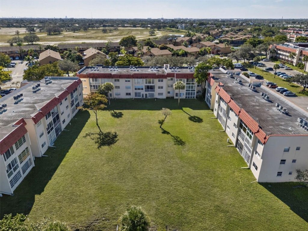 2951 E Sunrise Lakes Drive, Unit 312, Sunrise, FL 33322 Photo