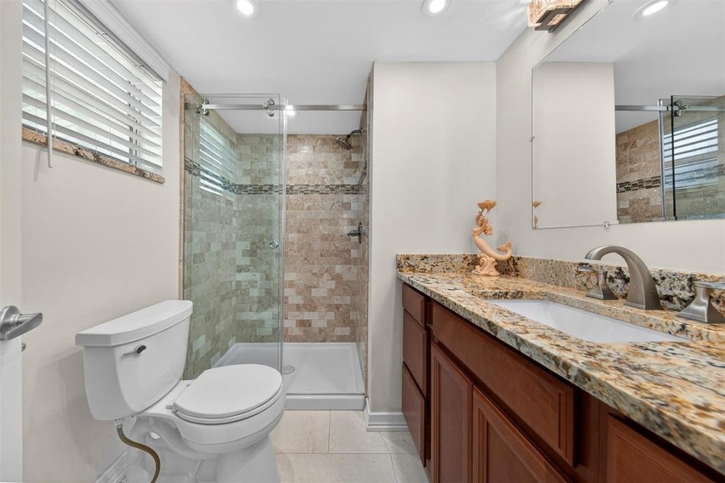 2951 E Sunrise Lakes Drive, Unit 312, Sunrise, FL 33322 Photo