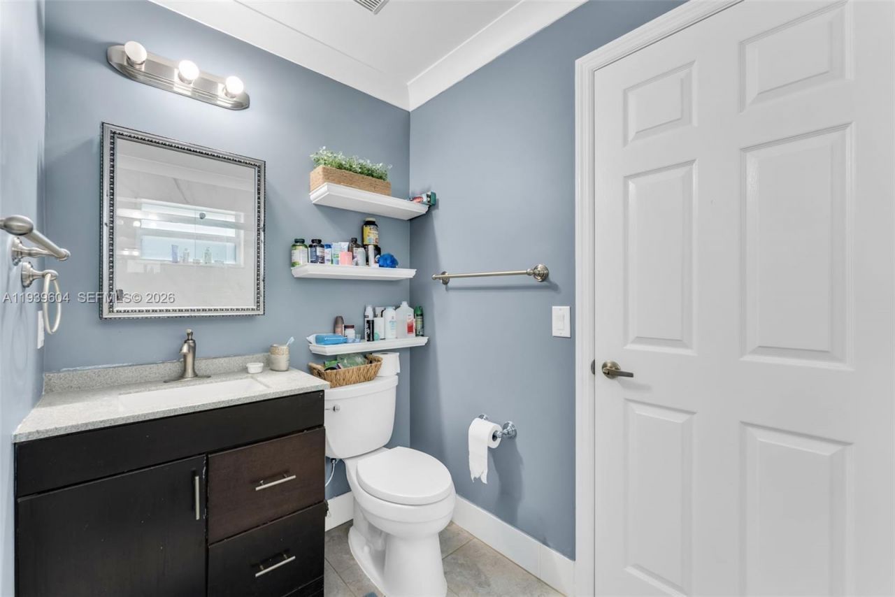 1289 NW 171st Ter, Pembroke Pines, FL 33028 Photo