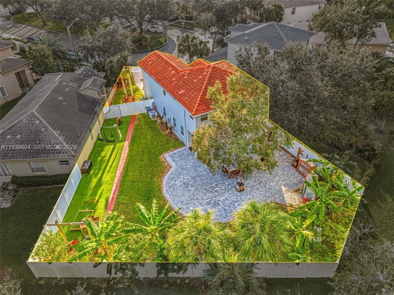 1289 NW 171st Ter, Pembroke Pines, FL 33028 Photo