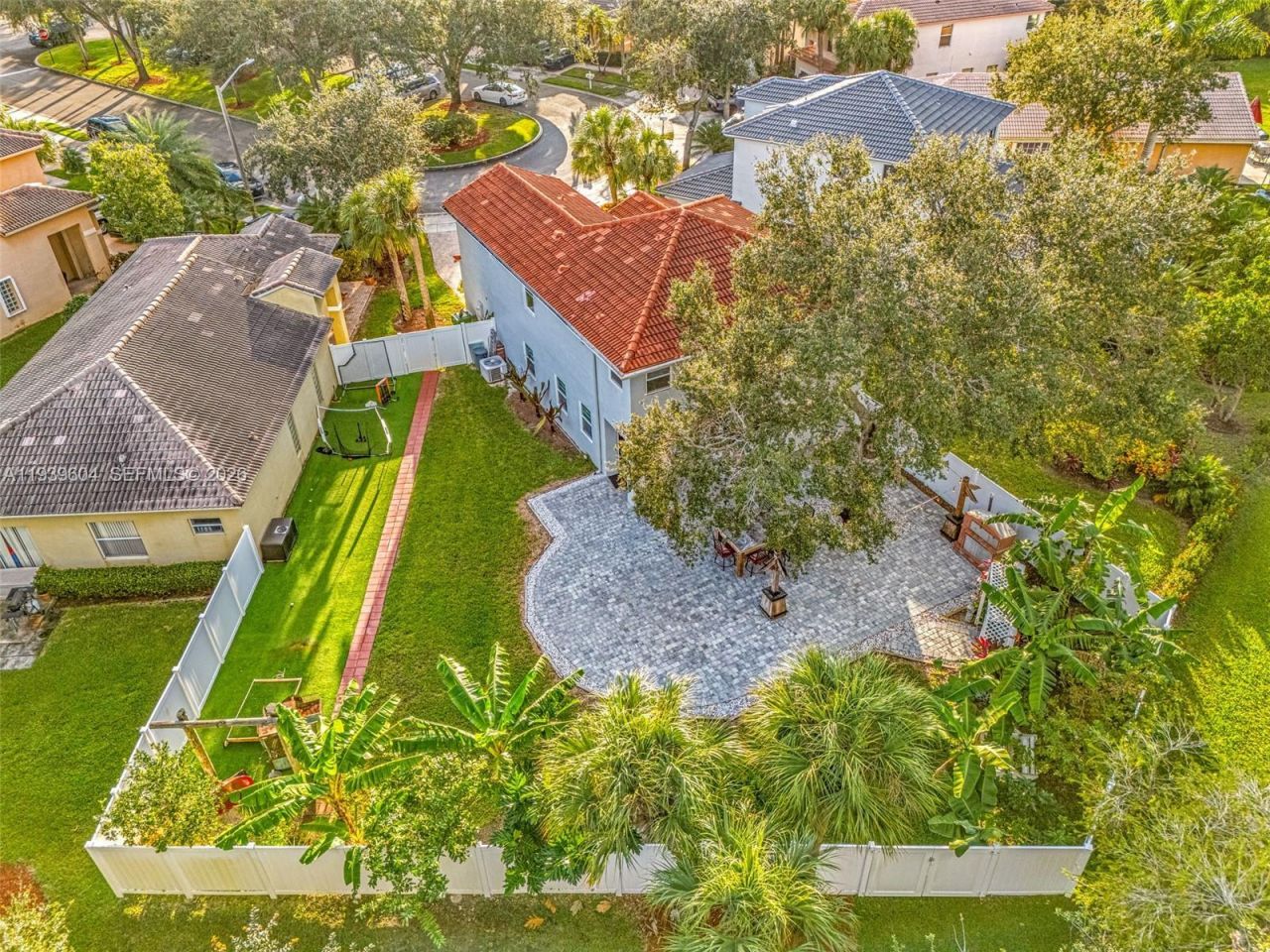 1289 NW 171st Ter, Pembroke Pines, FL 33028 Photo