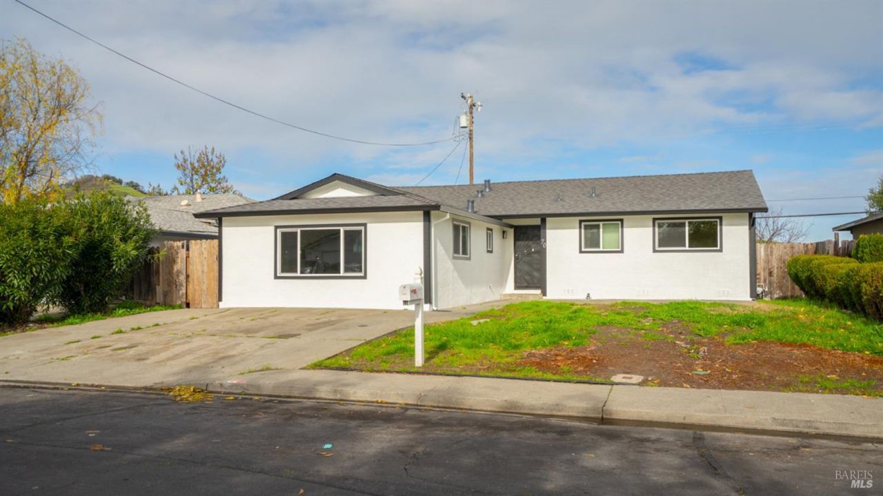 70 Manzanita Drive, Vacaville, CA 95688 Main Photo