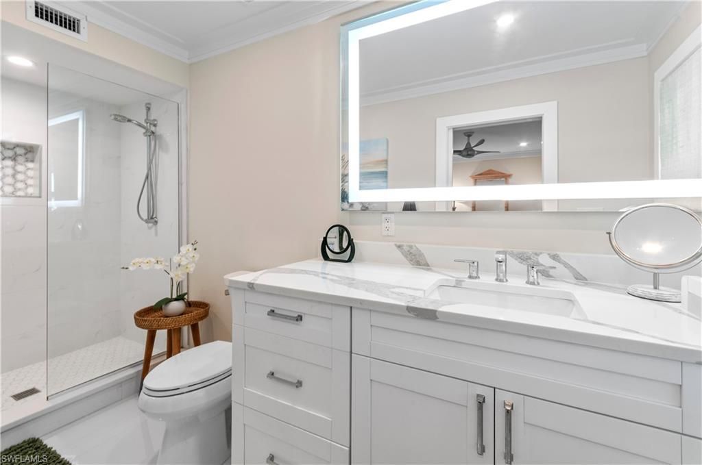 603 12th Ave S, Unit 603, Naples, FL 34102 Photo