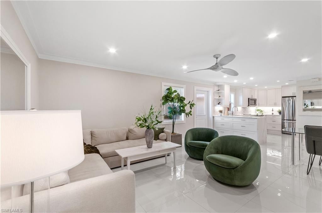 603 12th Ave S, Unit 603, Naples, FL 34102 Photo