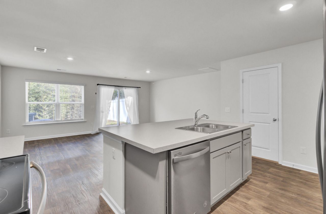 103 Rosefield Court Photo 17